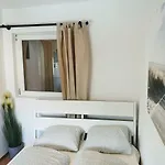 Sankt-nikolaus Old Town Apartment *